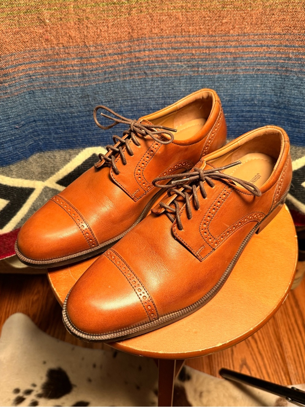 Johnston and Murphy Tan Leather Dress Shoes. Men’s 8.5D. Never worn